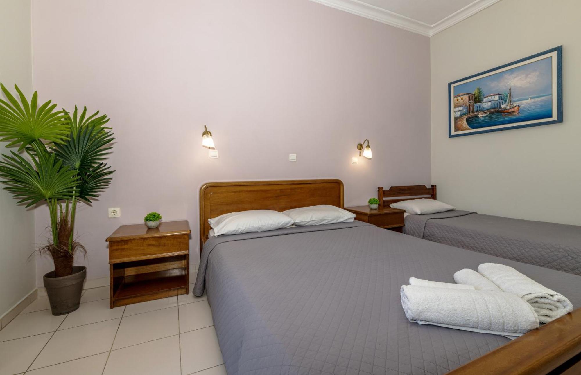 Sofia's Hotel 2*